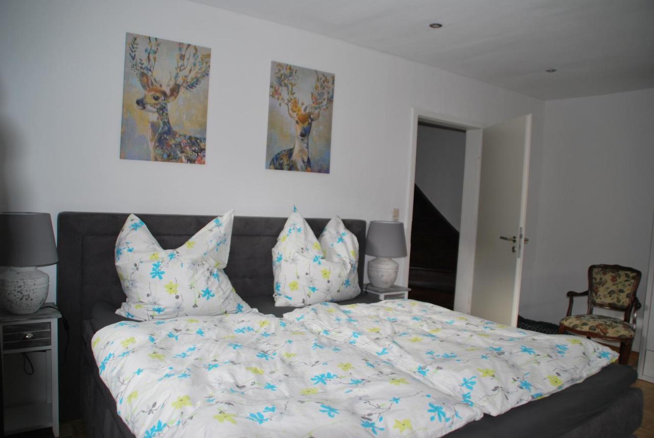 Ferienhaus Moselblick Villa ทราเบิน-ทราร์บาค ภายนอก รูปภาพ